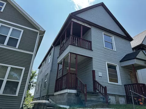 3319 W Walnut #3321, Milwaukee, WI 53208