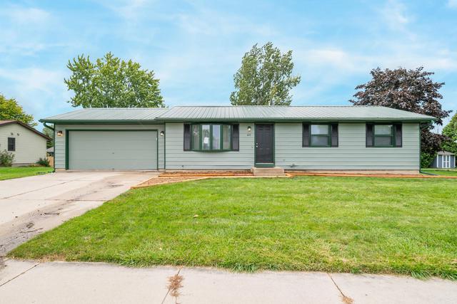 407 Zuider, Oostburg, WI 53070