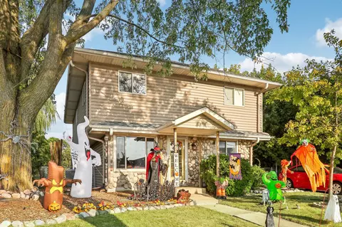 5384 S 9th, Milwaukee, WI 53221