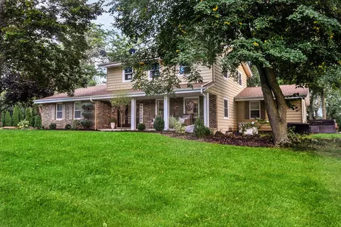 17025 W Sundown, New Berlin, WI 53151
