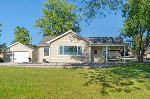 1729 Van Buren, New Holstein, WI 53061