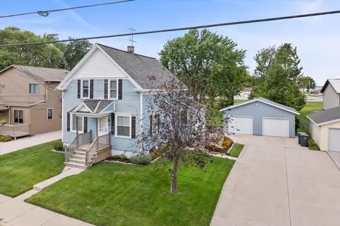 22 E Un #24, Cedar Grove, WI 53013