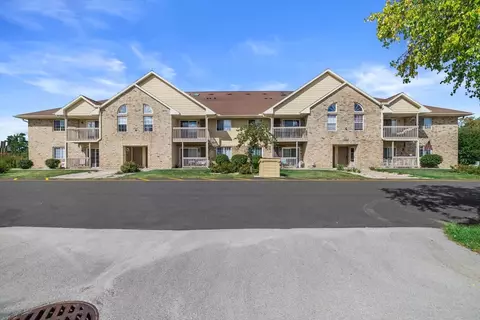 4821 Easy #15, Hartland, WI 53029