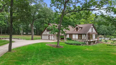 n71w30654 Mary Hl, Merton, WI 53029
