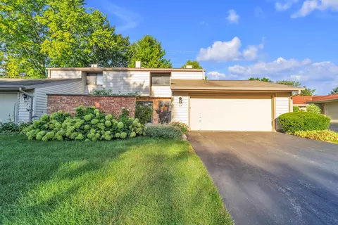 11009 N Redwood Tree, Mequon, WI 53092
