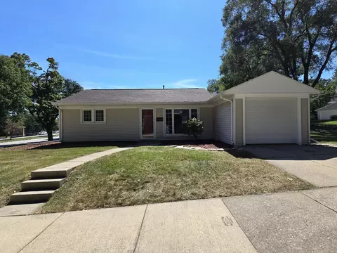 8411 Hill, Wauwatosa, WI 53226