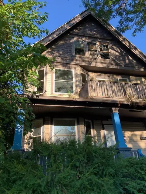 1954 N 40th #1956, Milwaukee, WI 53208