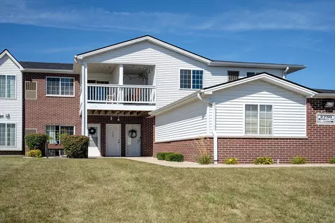 2750 11th #506, Somers, WI 53140