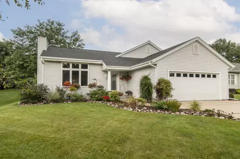 314 Stonebrook, Waukesha, WI 53186