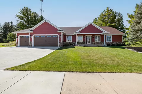 3219 Drumlin, Hartford, WI 53086