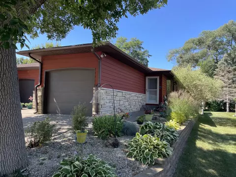 627 Oak, Onalaska, WI 54650