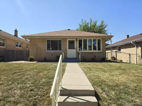 3925 N 61st, Milwaukee, WI 53216