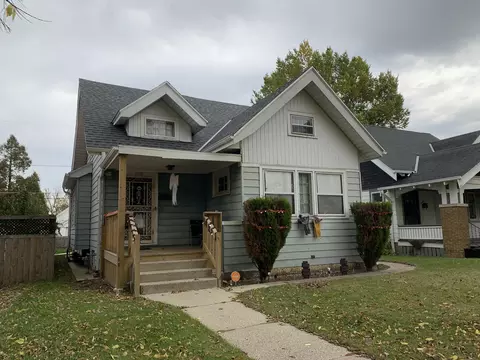 2952 N 39th, Milwaukee, WI 53210