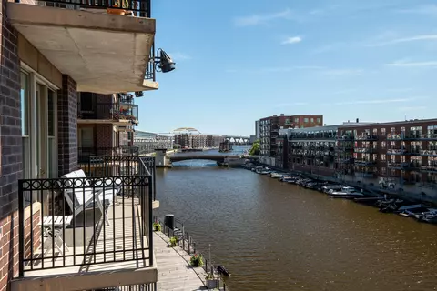 102 N Water #403, Milwaukee, WI 53202
