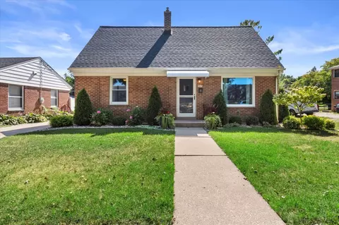 5065 W Fillmore, Milwaukee, WI 53219