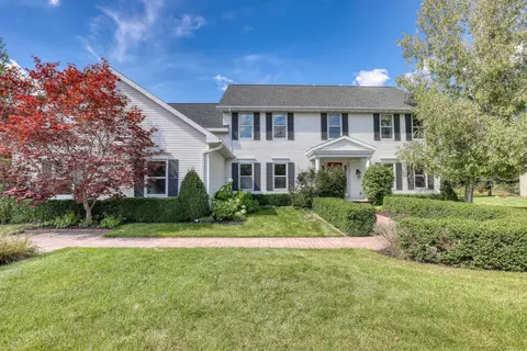822 S S Hls, Plymouth, WI 53073