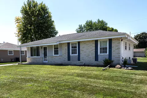 w242n6565 Locust, Sussex, WI 53089