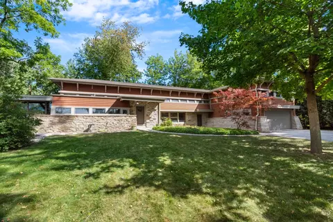 1150 E Standish, Bayside, WI 53217