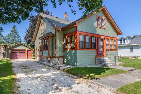 1723 Harrison, New Holstein, WI 53061