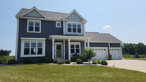 1554 Coventry, Hubertus, WI 53033