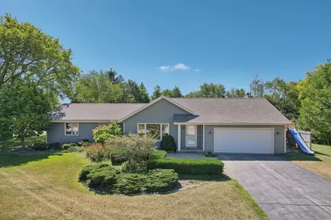 n5w31657 Huckleberry Way, Delafield, WI 53018
