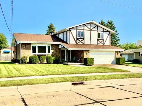 1335 S 23rd, Manitowoc, WI 54220