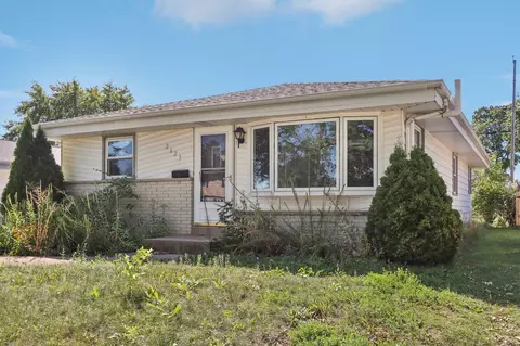 2623 S 93rd, West Allis, WI 53227