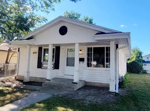 6613 W Brentwood, Milwaukee, WI 53223