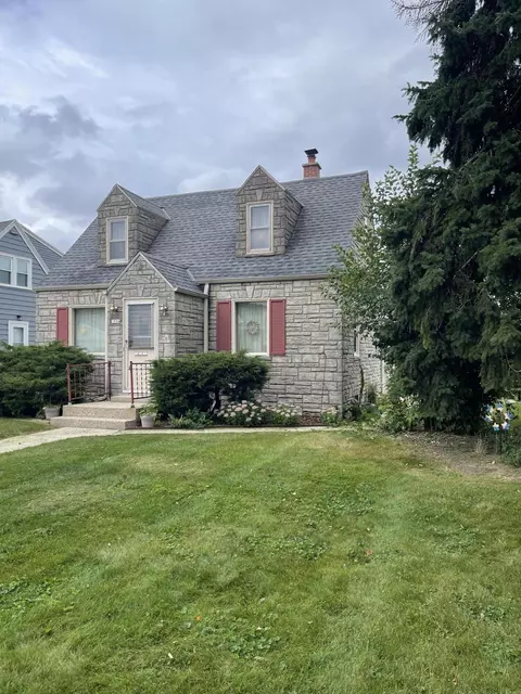 3524 S 44th, Greenfield, WI 53220