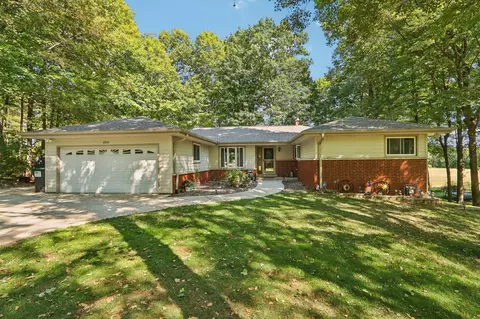 4844 Rolling Hls, Hartford, WI 53027