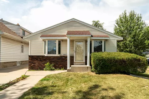 4917 N 126th, Butler, WI 53007