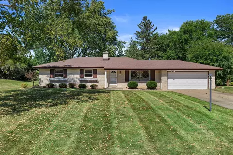 12112 W Chapman, Greenfield, WI 53228
