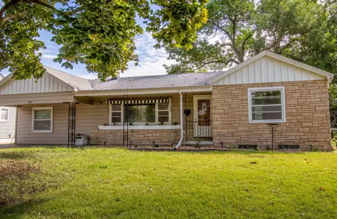 1251 22nd, La Crosse, WI 54601
