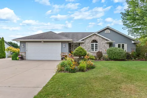 1509 Wolf, West Bend, WI 53090