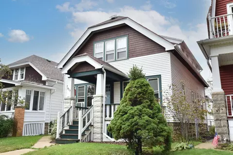 817 E Townsend, Milwaukee, WI 53212