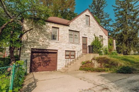 350 Evergreen, Pewaukee, WI 53072