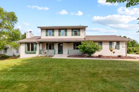 w134n6614 Lilly Crk, Menomonee Falls, WI 53051