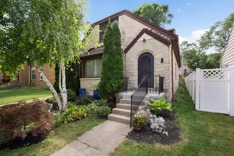 3615 W Ohio, Milwaukee, WI 53215