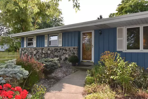 10021 7 Mile, Caledonia, WI 53108