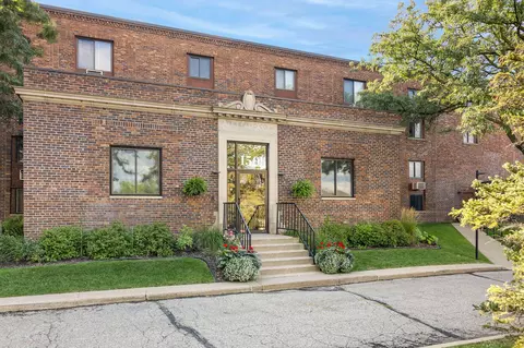 1501 Rose #8, La Crosse, WI 54603