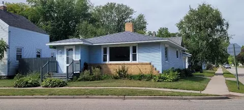 1601 Shore, Marinette, WI 54143