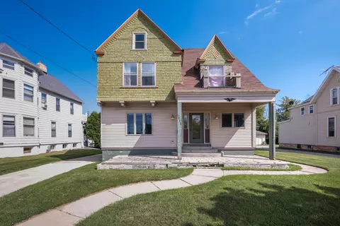 1111 S 8th, Manitowoc, WI 54220