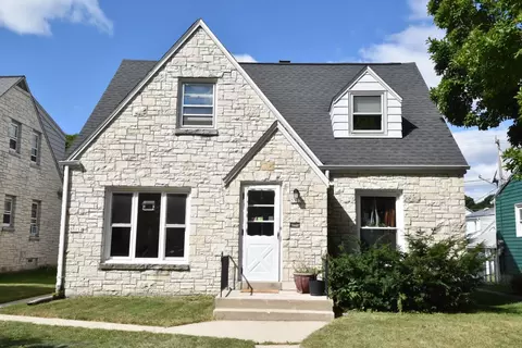 3515 S Clement, Milwaukee, WI 53207