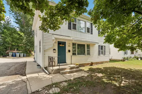3520 S 22nd #3520 UPPER, Milwaukee, WI 53221