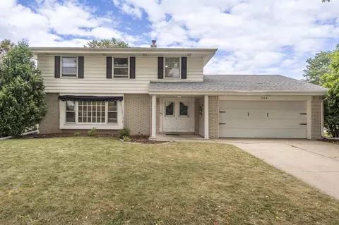 3168 S 119th, West Allis, WI 53227