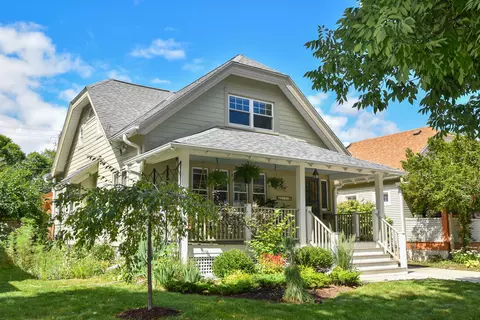 2177 N 61st, Wauwatosa, WI 53213