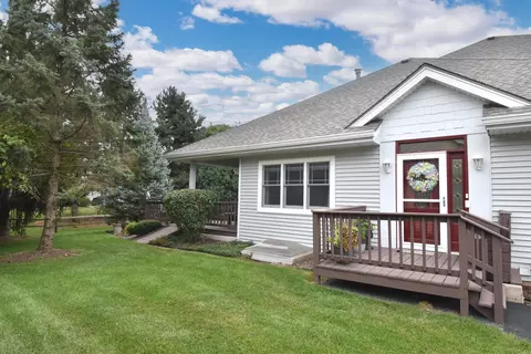 492 Sutherland, Oconomowoc, WI 53066