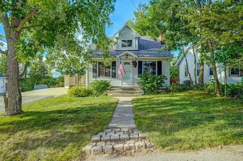 30002 Beach, Burlington, WI 53105