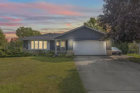 6300 Root Riv, Greendale, WI 53129