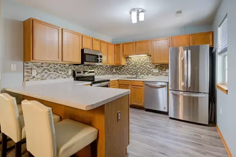 18520 Emerald #B, Brookfield, WI 53045